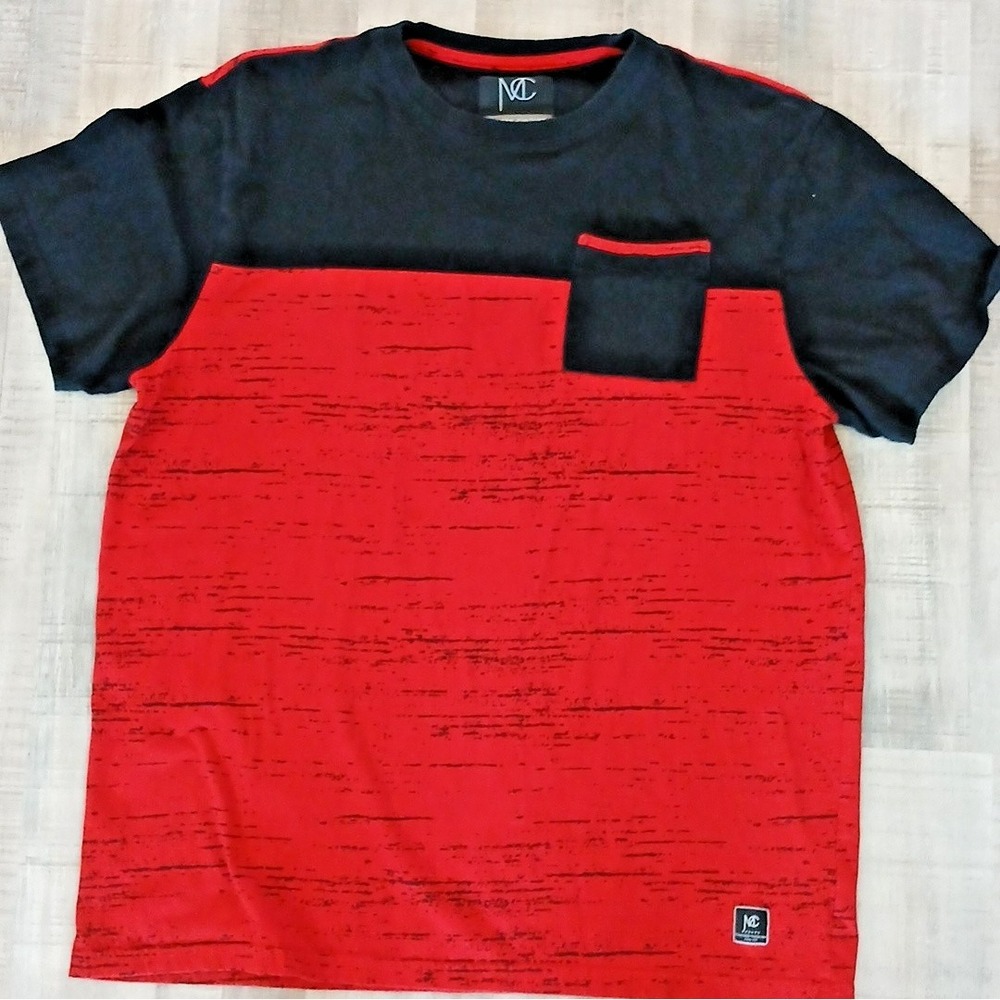 Men's XL Modern Culture Henley Short Sleeve Graphic Red Black Shirt w pocket